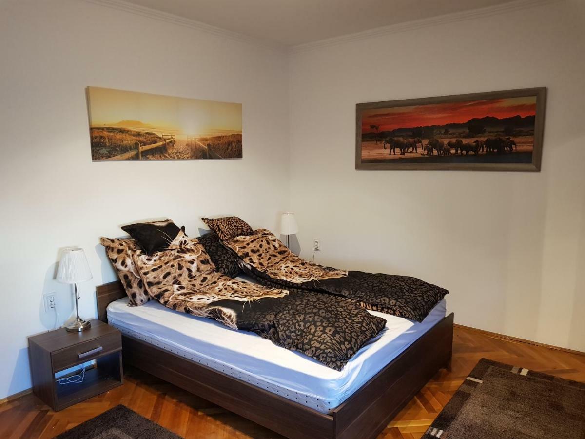 Lia Apartman Kiskunhalas Eksteriør billede